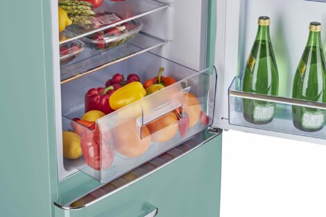 Unique 215 Litre Ocean Mist Turquoise 110VAC Refrigerator/Freezer